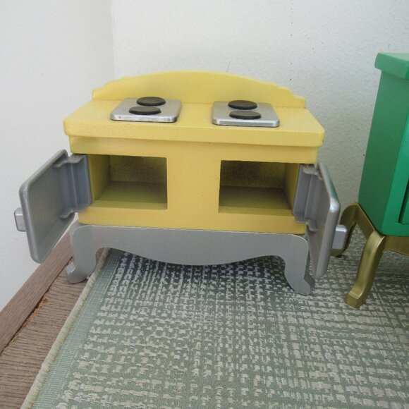 Kidkraft Lot of Wooden Dollhouse Doll Furniture Stove, Table, Bench Bedroom Bath - Picture 5 of 14